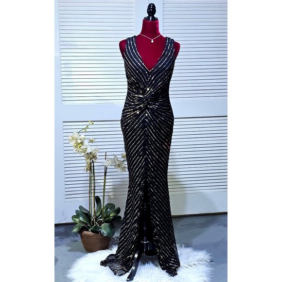 City Goddess London Dresses & Skirts - City Goddess London Women's Black Gold Sequin Maxi Dress With V-Neck Sz 6 2575